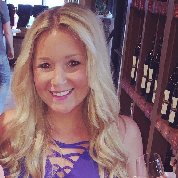 Meet your Posher, Samantha - Picture 1 of 1